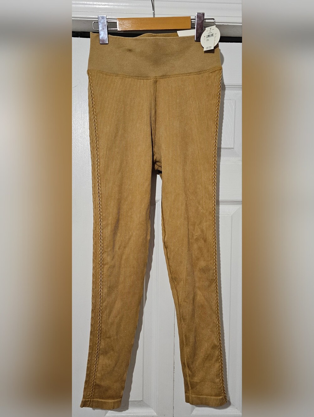 NWT Leggings By OFFLINE(Aerie)